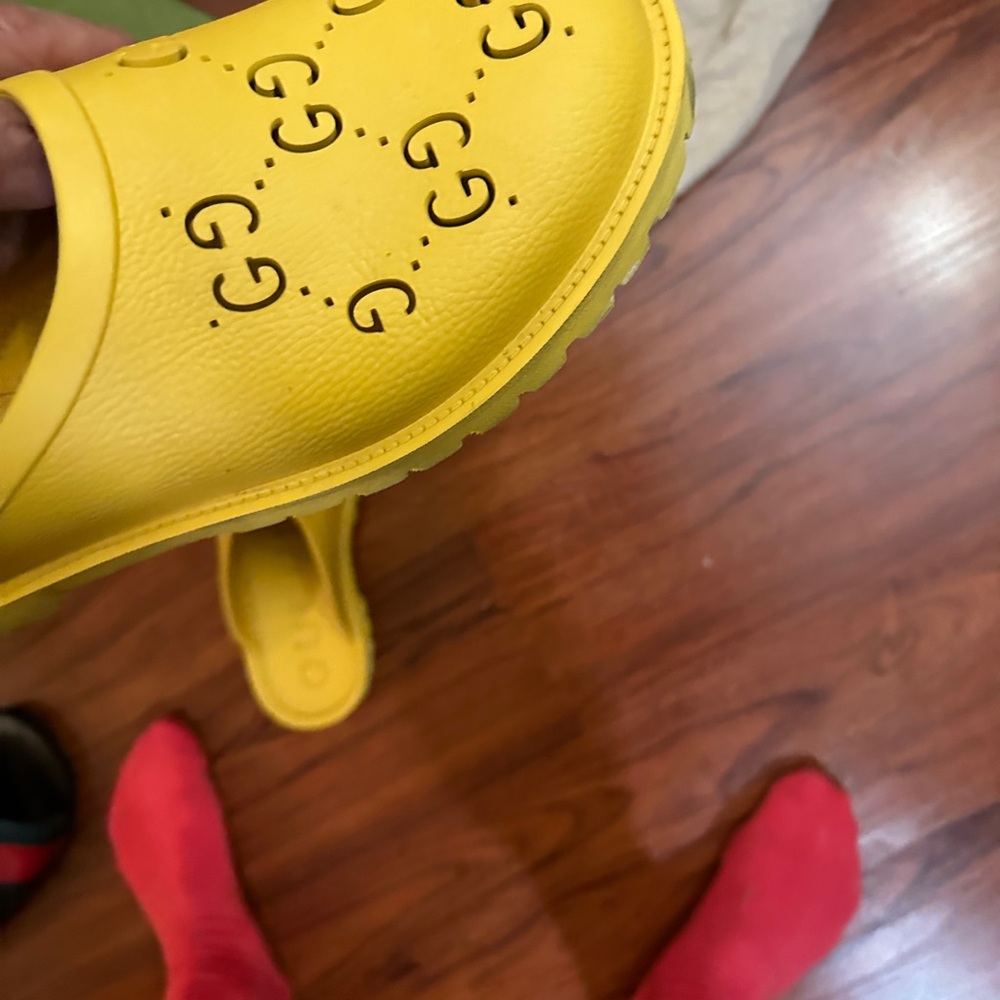 Gucci slides. In size 13